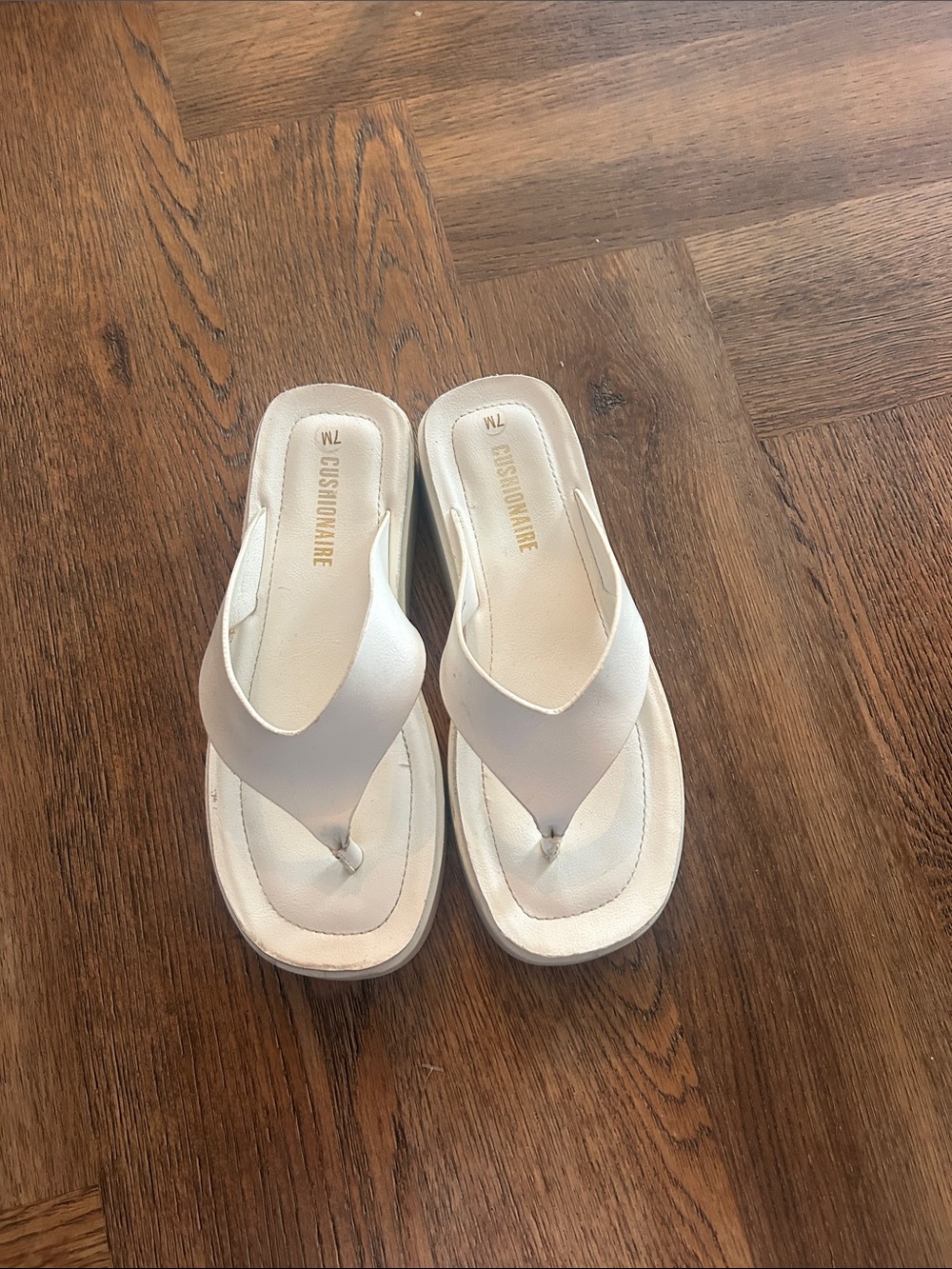 Cushionaire White Thong Platform Sandals for Women